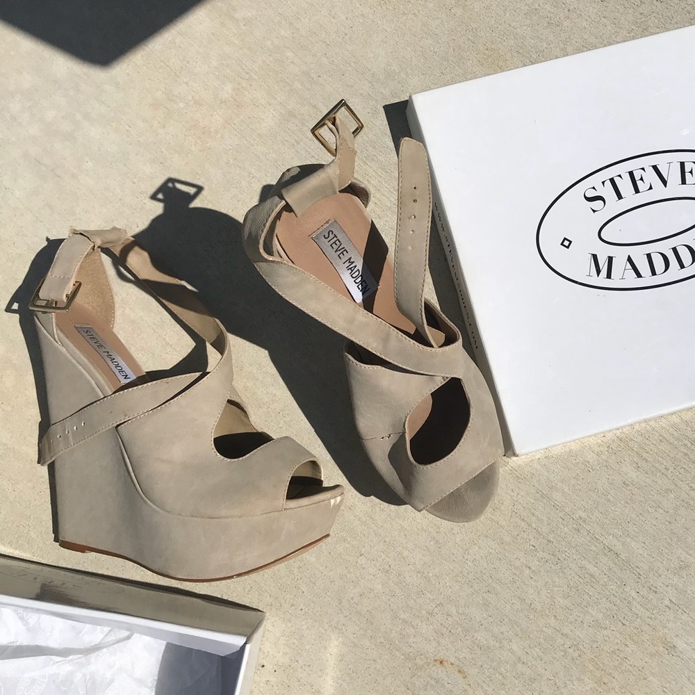 Tan wedges